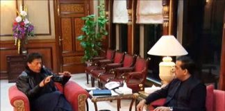 Advisor to PM on Climate Change Mr. Amin Aslam calls on Prime Minister Imran Khan at PM Office