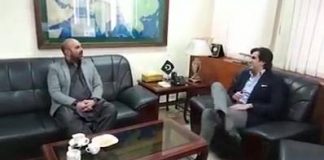 Federal Government will initiate developmental projects in South KP, South Punjab, Rural Sindh and Balochistan. Water schemes, housing and sewerage related projects will be started in KP. 

It was also decided in the meeting between Khusro Bakhtiyar and Taimur Jhagra to link other districts of Khyber Pakhtunkhwa with Motorway.

#PTI Bilal Pakistan